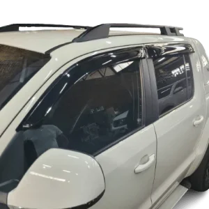 Alternative view of Amarok Windshield